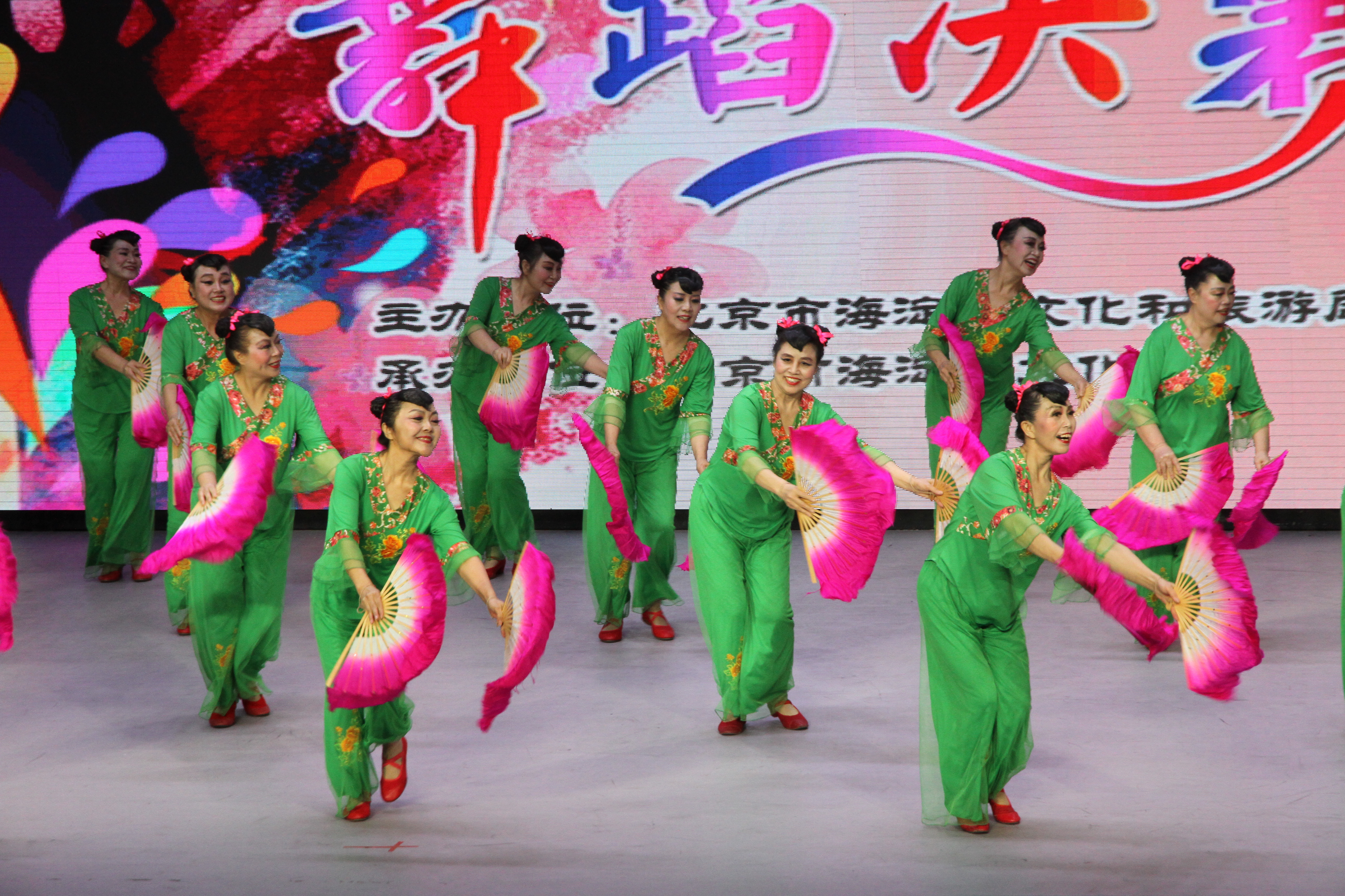 b967dc09b4f99fe5fac09e378f2696b.jpg
